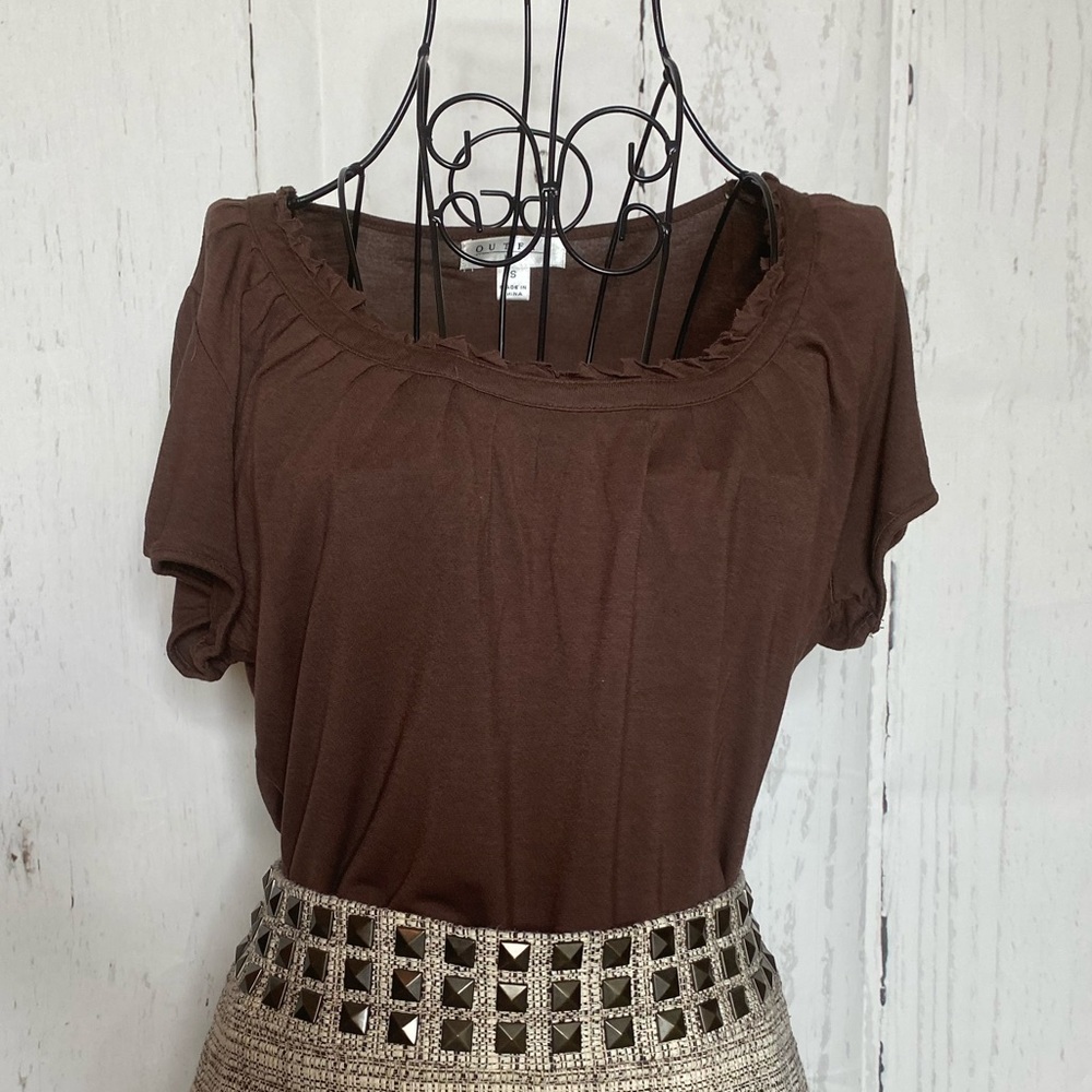 Brown Top - Picture 4 of 12